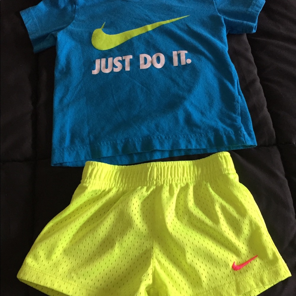 Nike 2T Girls Outfit with 2T-3T shorts